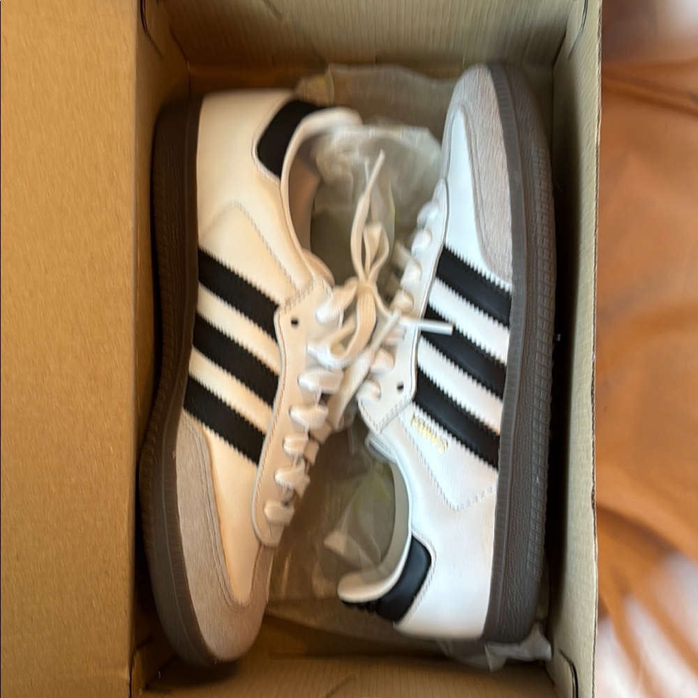 NIB Adidas Samba OG Men's Sneakers - Picture 7 of 7